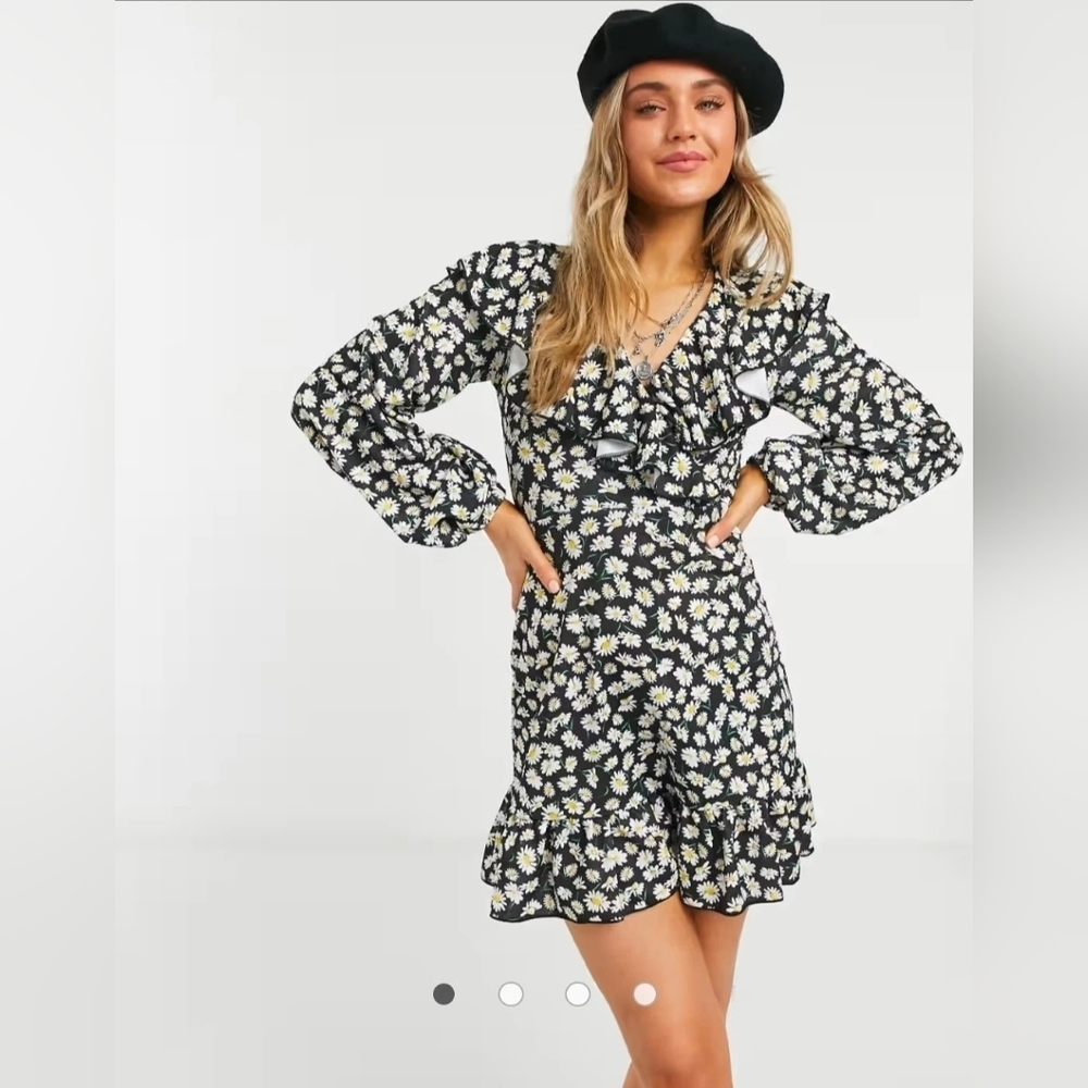 Asos • Ruffle Daisy‎ Dress
